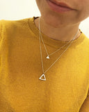 2 stk. Sølvsmykker - Fare og liten trekant