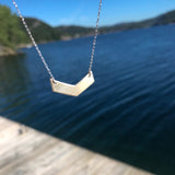 Håndlaget sølvsmykke. Design: Visekorporal