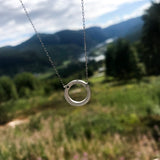 Håndlaget sølvsmykke. Design: Rund (lite)